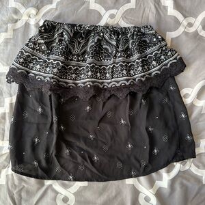 Maurices Black and White Boho sleeveless top or can be used as a skirt!